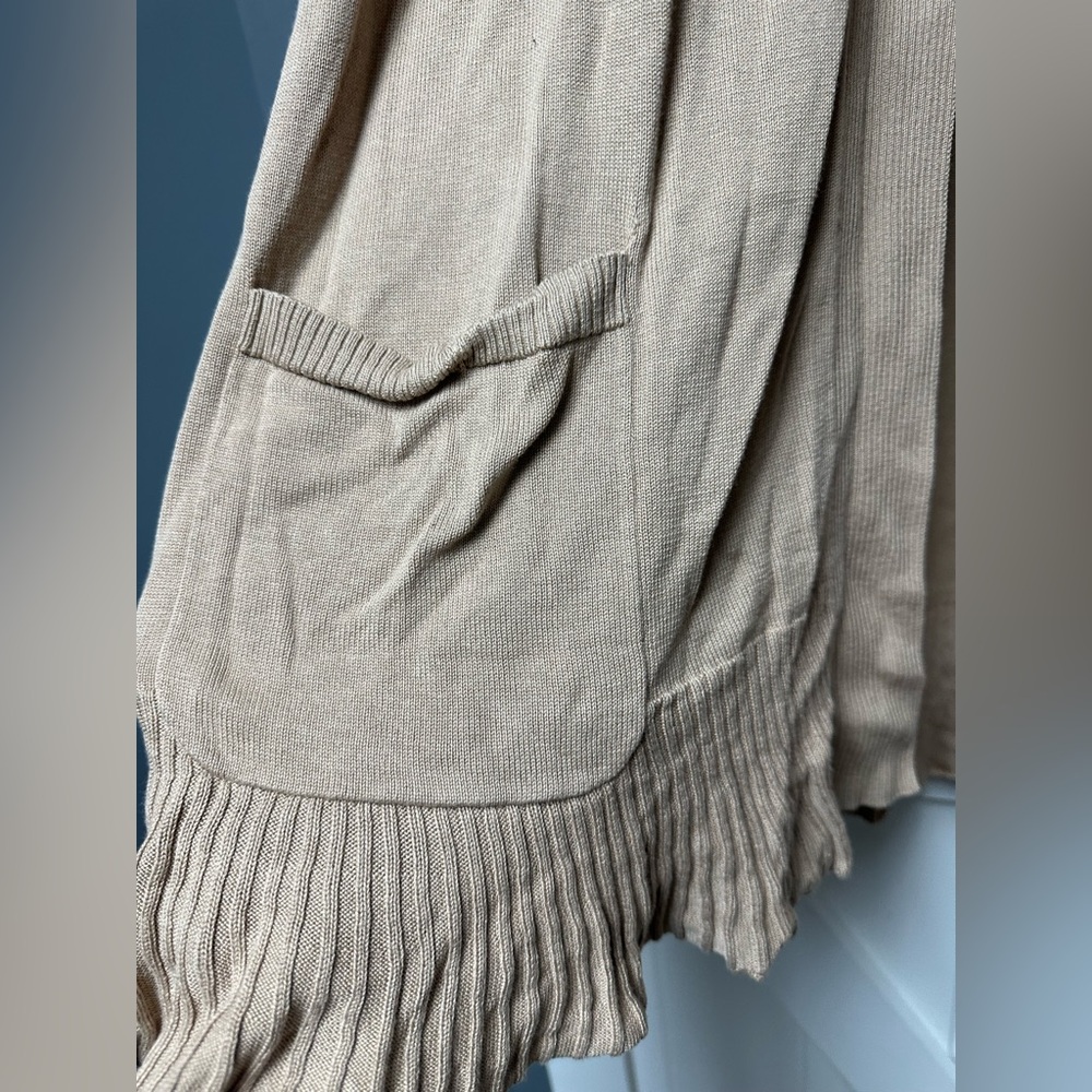 Cardigan - Picture 4 of 7